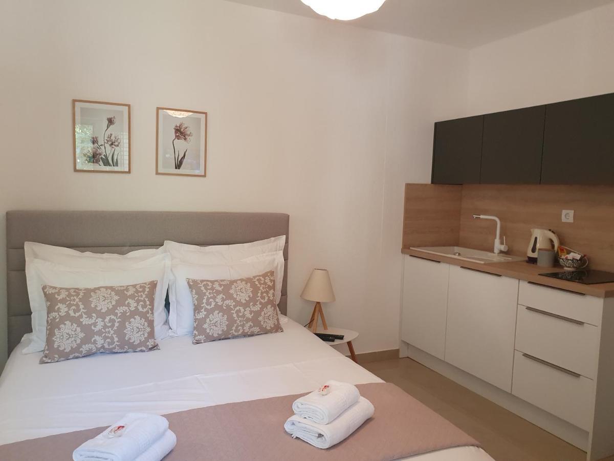 Apartmani Eterovic Baška Voda エクステリア 写真