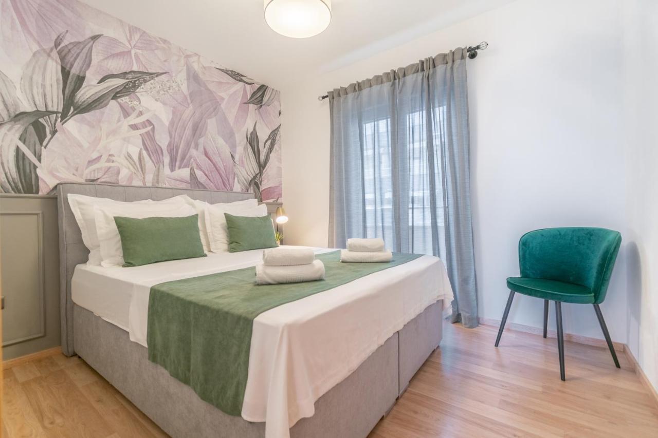 Apartmani Eterovic Baška Voda エクステリア 写真