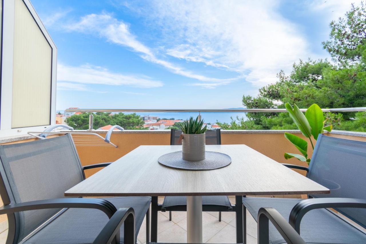 Apartmani Eterovic Baška Voda エクステリア 写真