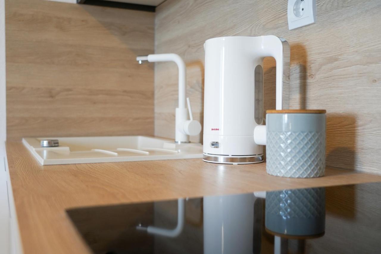 Apartmani Eterovic Baška Voda エクステリア 写真