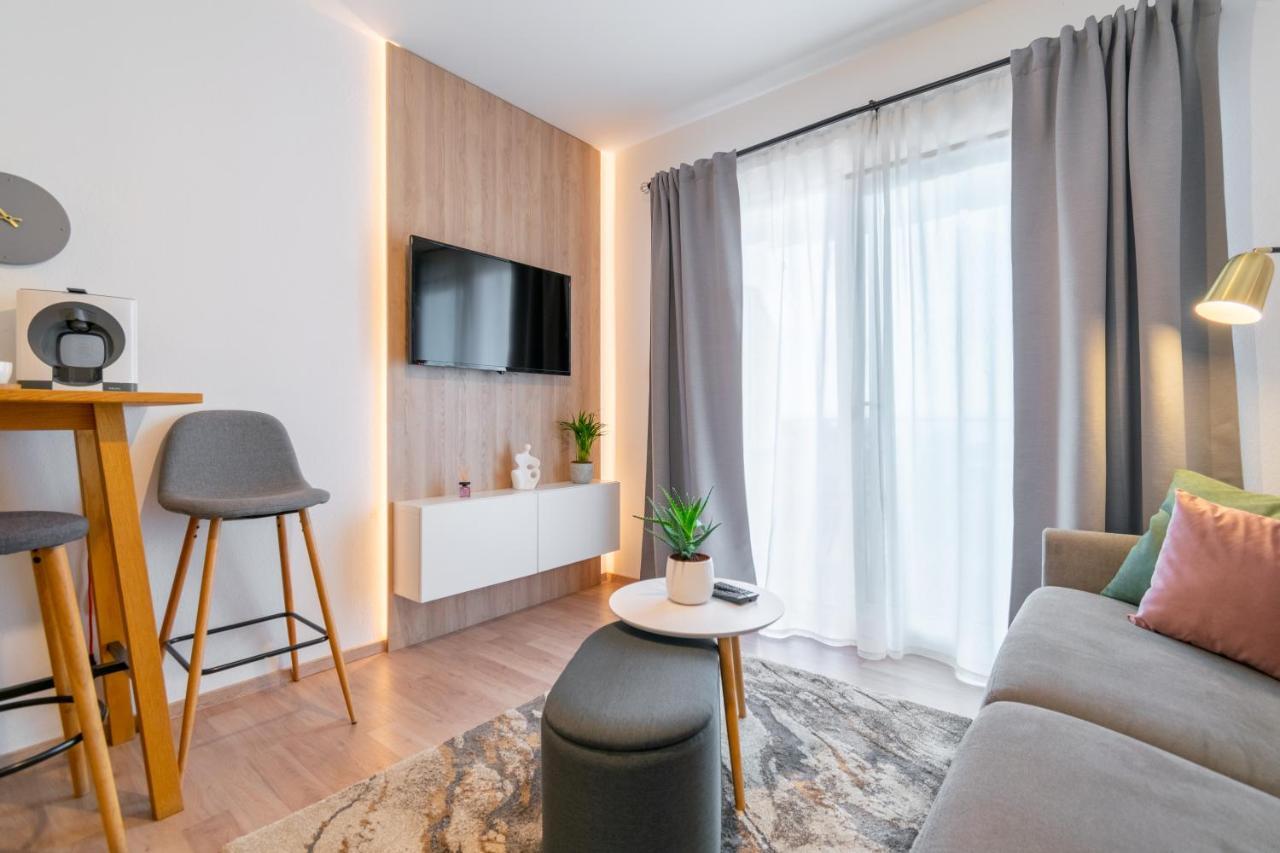 Apartmani Eterovic Baška Voda エクステリア 写真