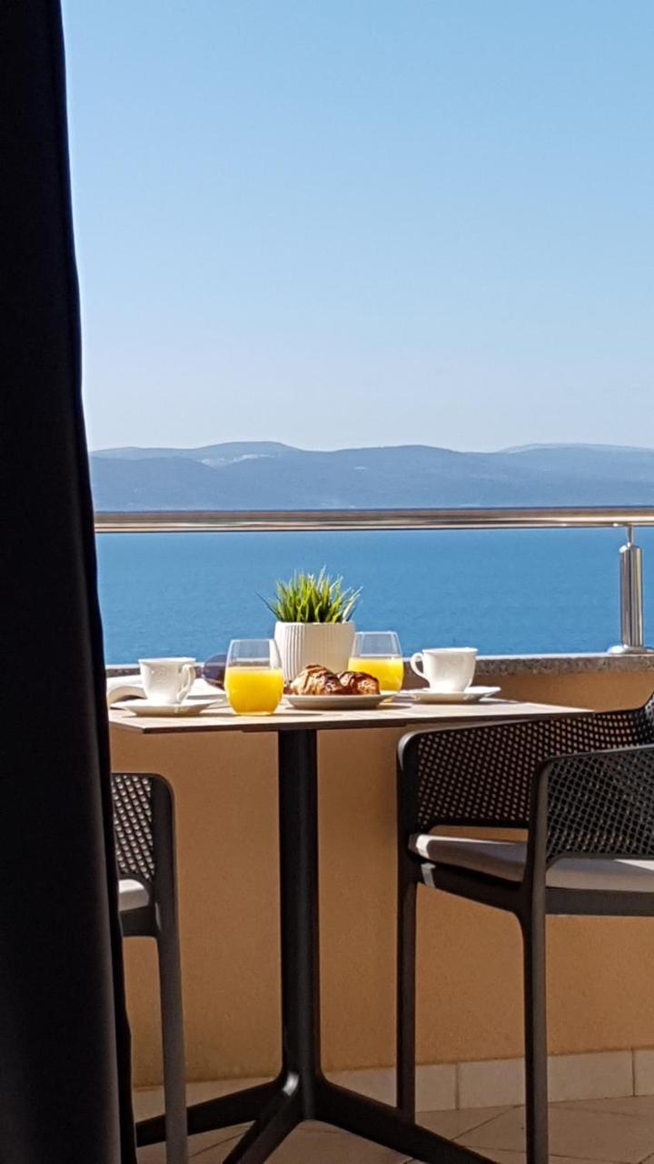 Apartmani Eterovic Baška Voda エクステリア 写真
