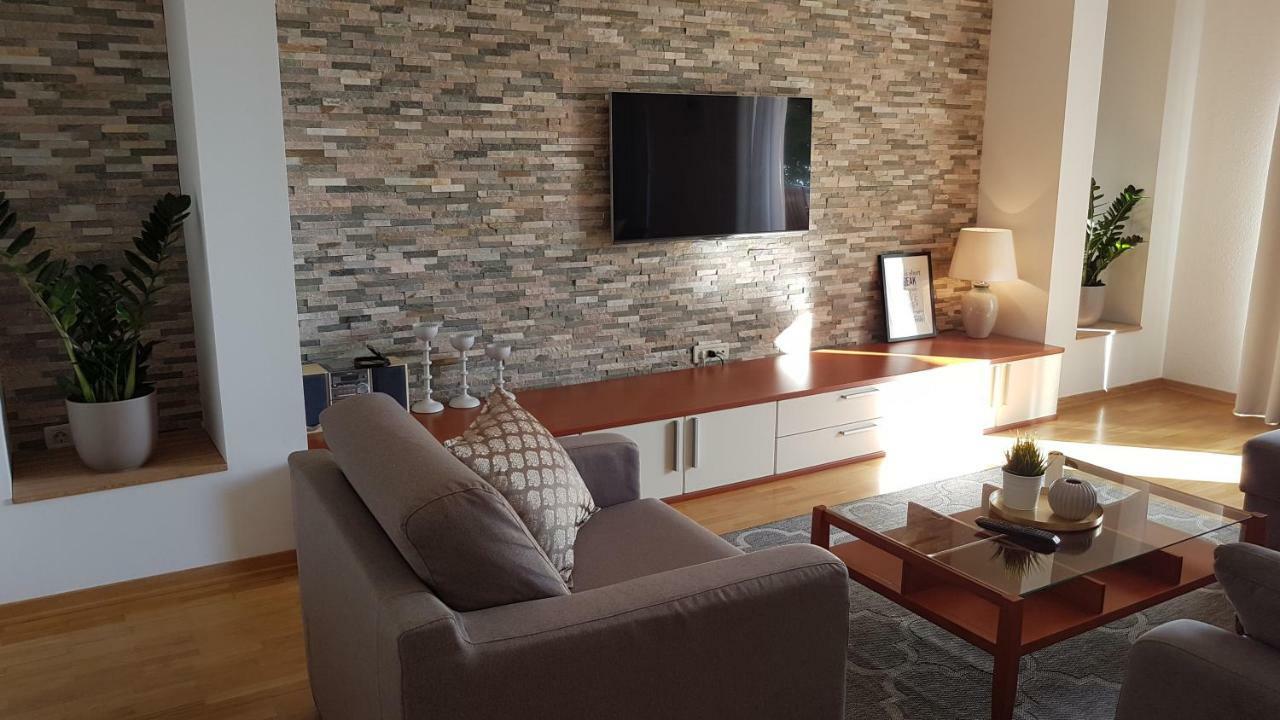 Apartmani Eterovic Baška Voda エクステリア 写真